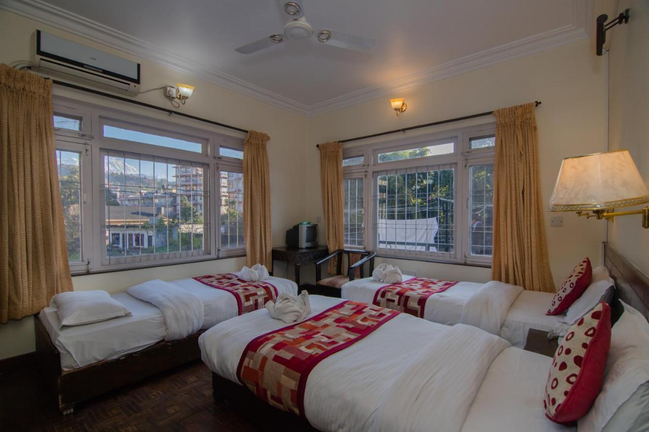 Hotel Panorama Покхара Экстерьер фото